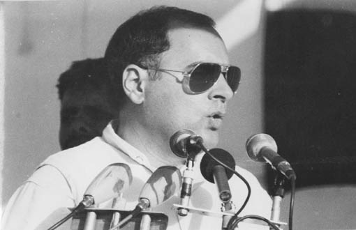 RAJIV_GANDHI_2